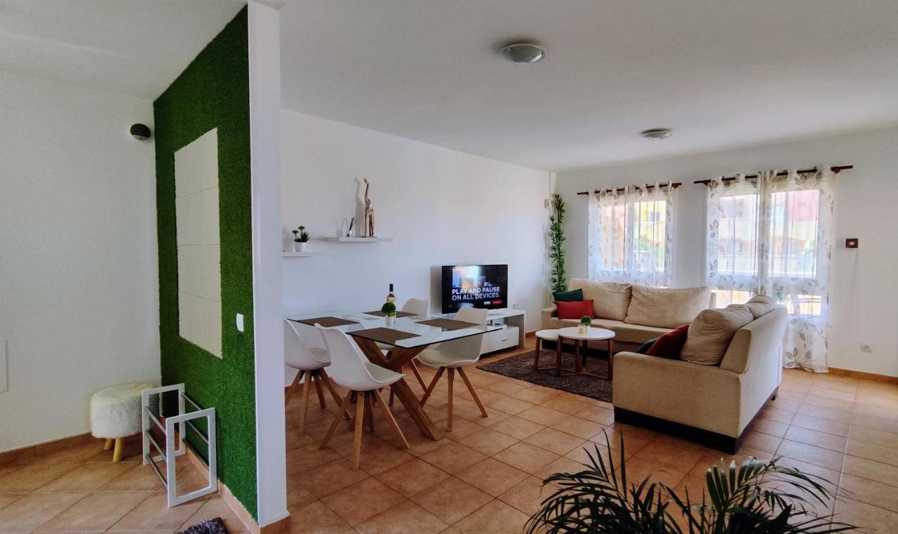 Tres Islas Apartment - 70 M2 Private Terrace 科拉雷侯 外观 照片